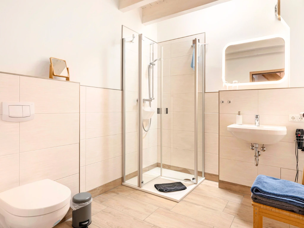 Ferienwohnung Lohe-Rickelshof Badezimmer